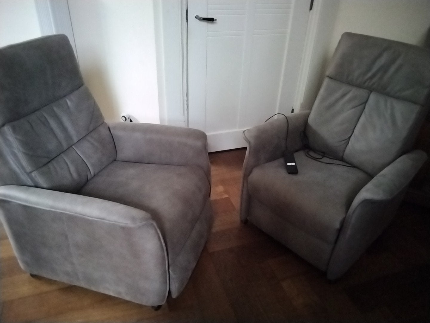 Comfortabele sta op stoel(en) met elektrische bediening, Gebruikt, Modern, Comfort, 75 tot 100 cm, Ophalen of Verzenden