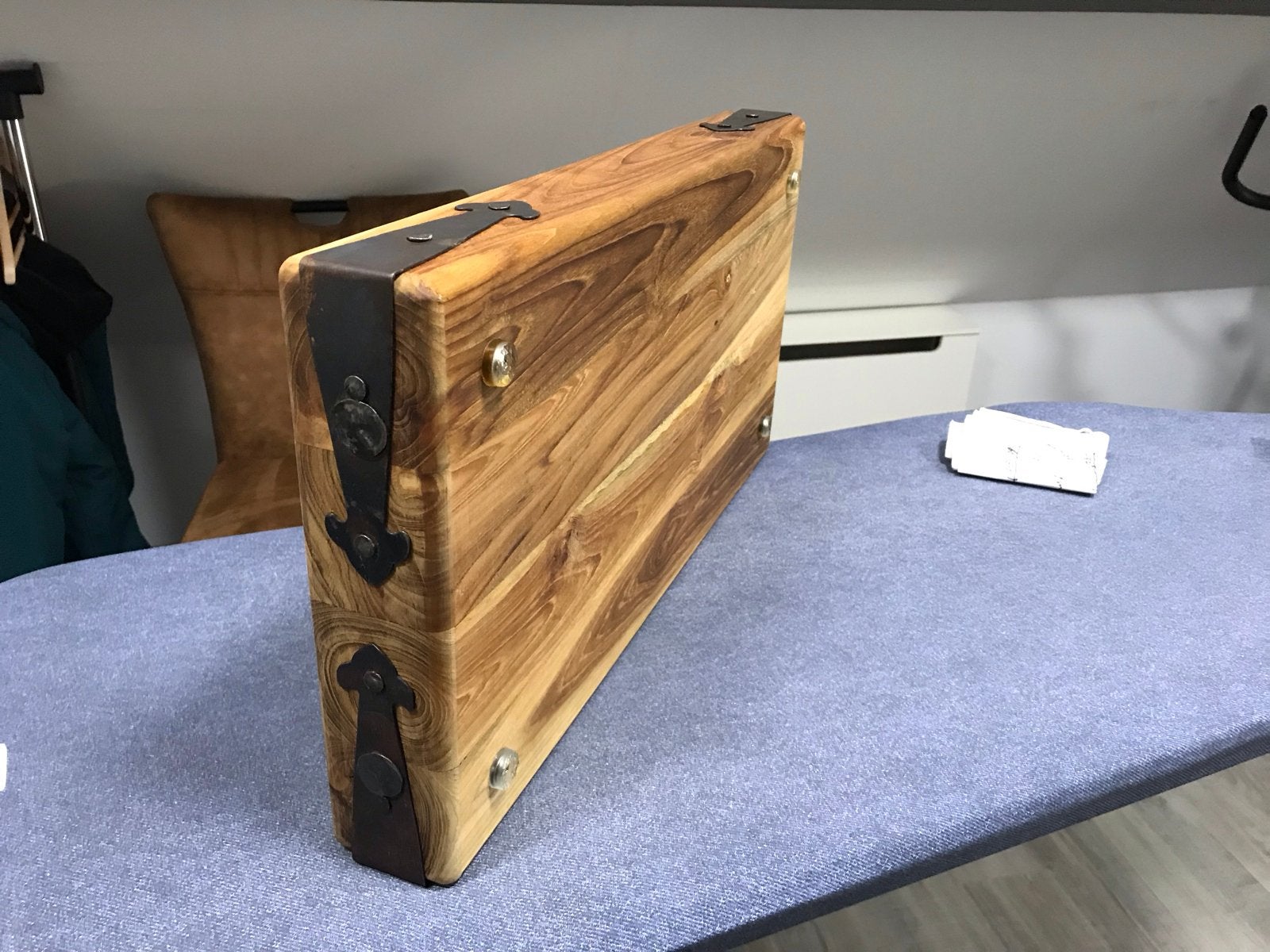 Mooie Teak houten snij/hak/sierblok 53x28x7, Ophalen, Gebruikt, Hout, Snij-/serveerplank