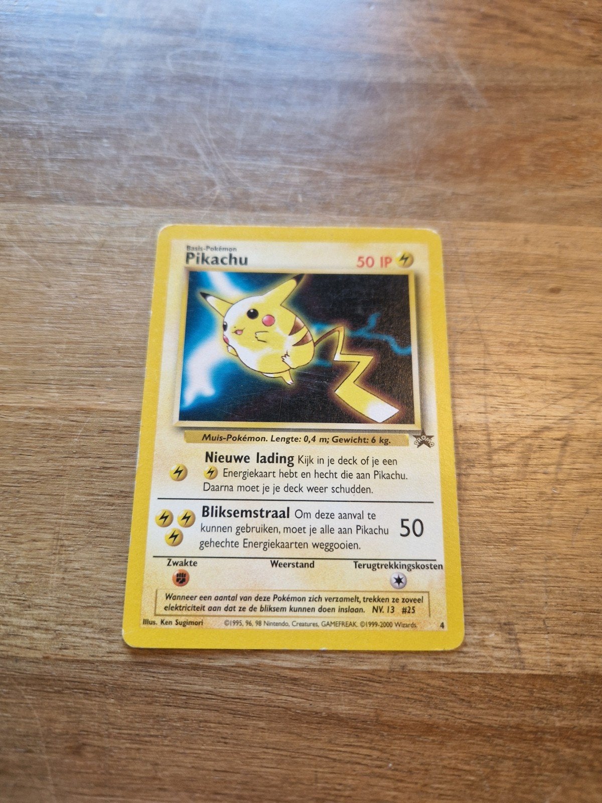 Pikachu promo Pokémon kaart, Ophalen of Verzenden, Gebruikt, Losse kaart