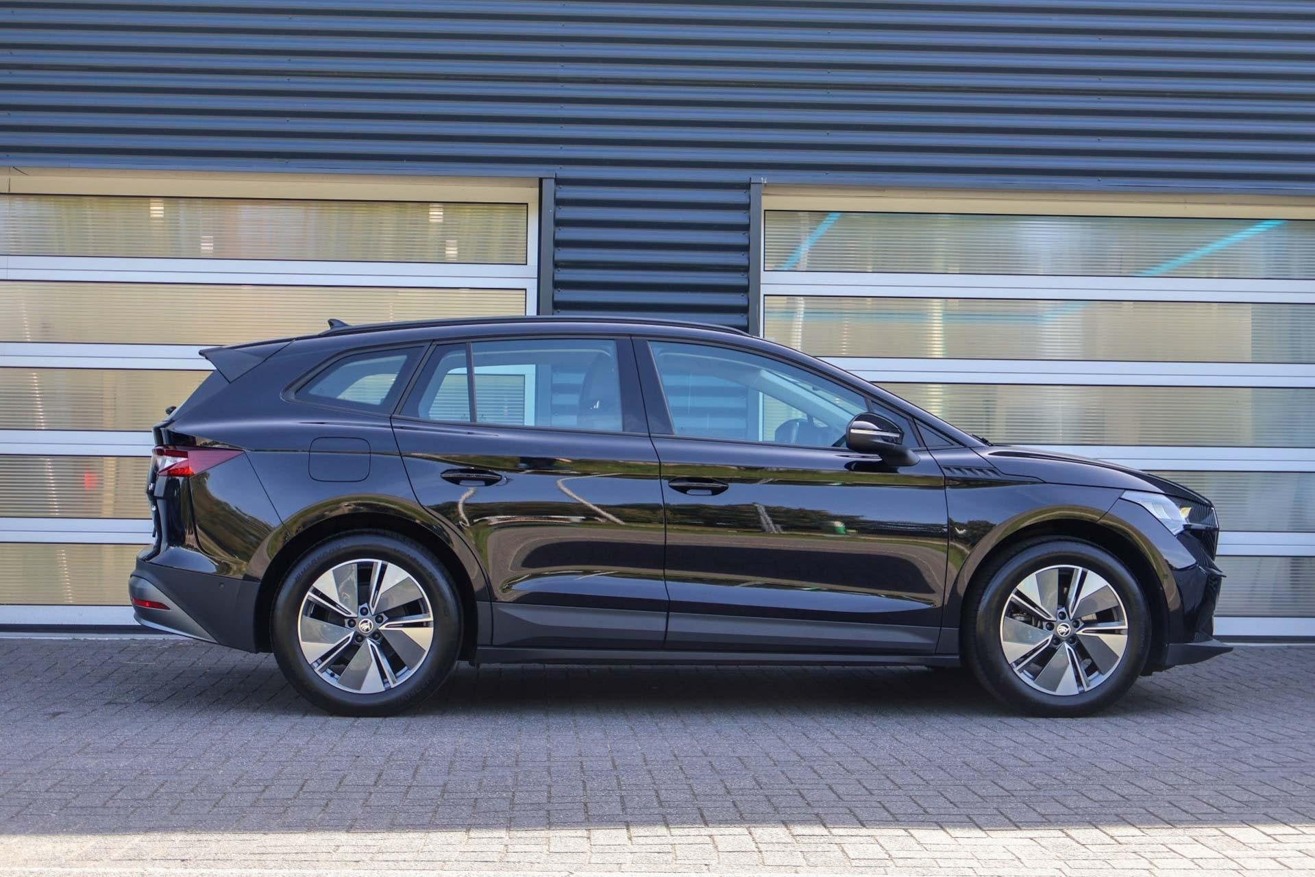 Skoda Enyaq 60 180pk | SoH 94% | Navigatie | Camera | Apple, Automaat, Achterwielaandrijving, 179 pk, Leder en Stof