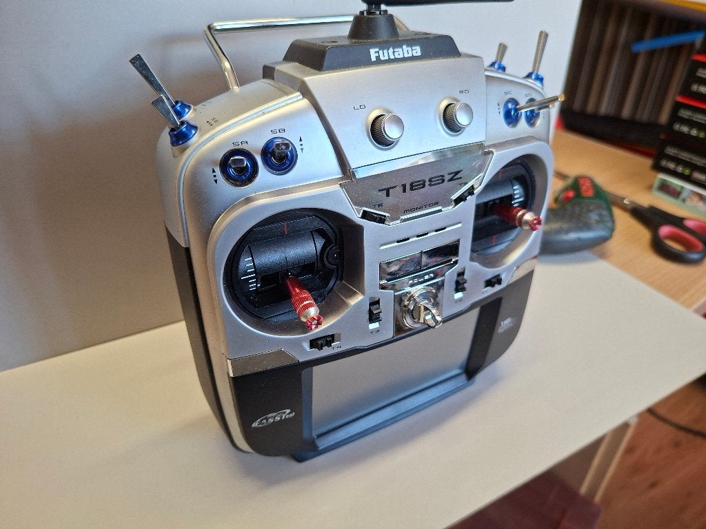Futaba zender 18SZ Met koffer, Ophalen of Verzenden, Gebruikt