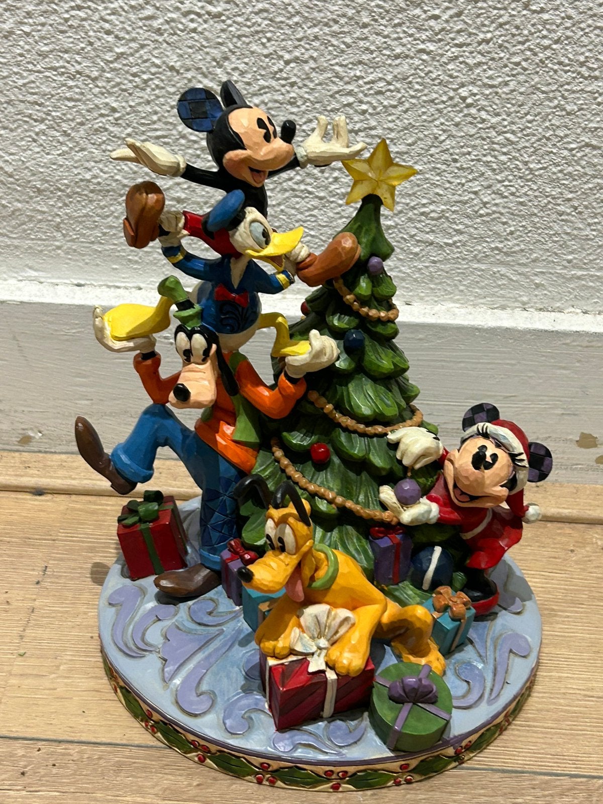 Disney traditions christmas tree, Verzamelen, Disney, Ophalen of Verzenden, Mickey Mouse, Zo goed als nieuw, Beeldje of Figuurtje