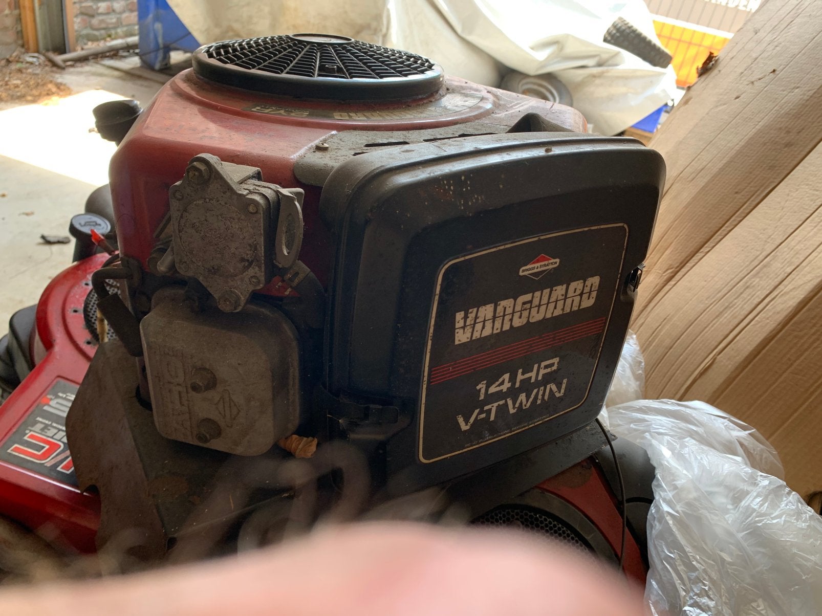 Div B&S grasmaaier motoren 2 cil 14 pk en 20 pk en 1 cil, Ophalen, Zo goed als nieuw, 50 cm of meer