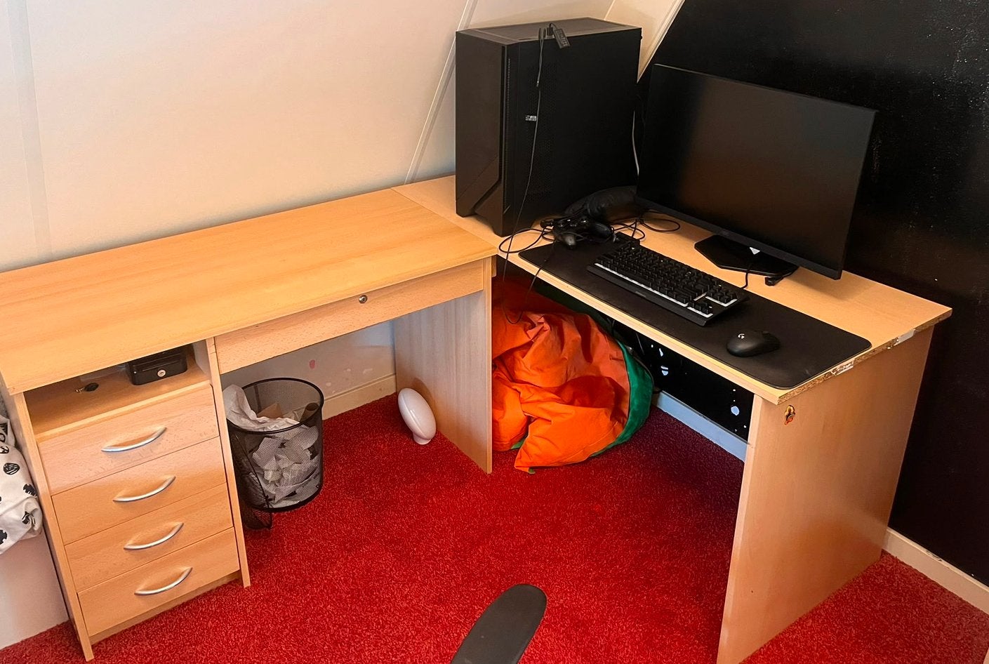 Hoek bureau, Ophalen, Zo goed als nieuw