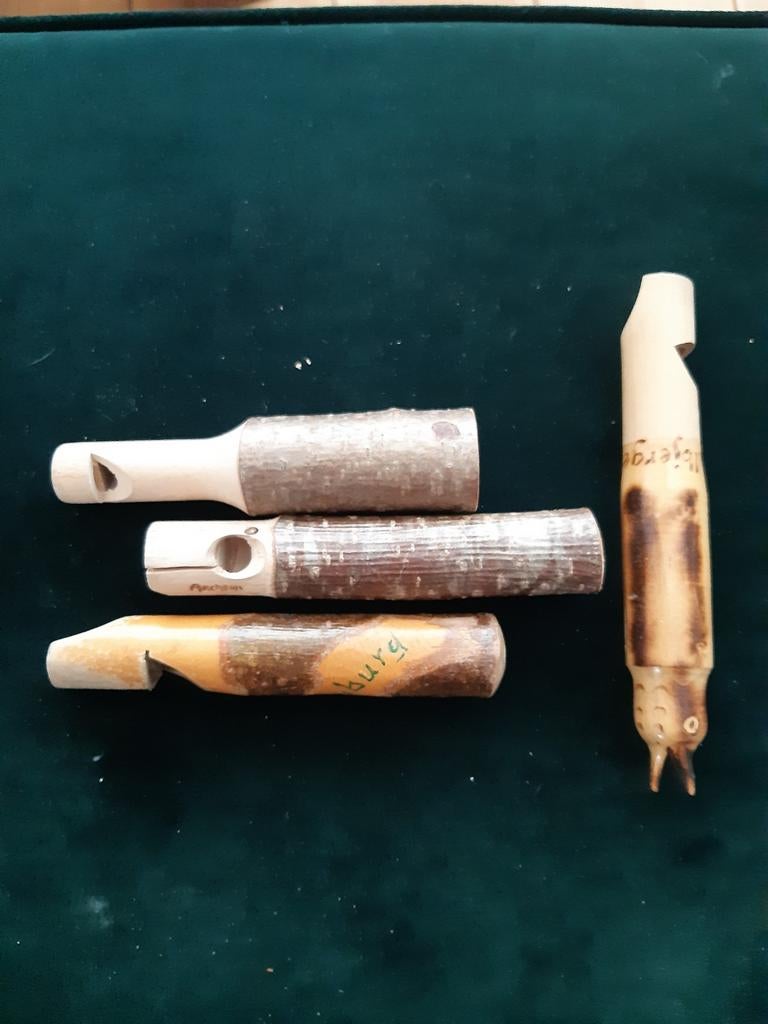 4 koekoek fluitjes, Antiek en Kunst, Curiosa en Brocante, Ophalen of Verzenden