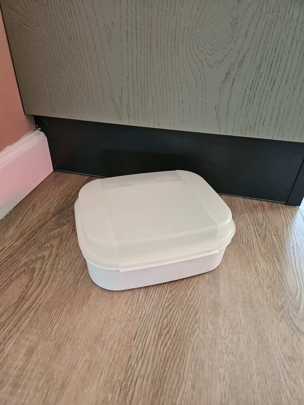 Tupperware trommel - Handige bewaardoos, Gebruikt, Wit, Ophalen of Verzenden, Bus of Trommel