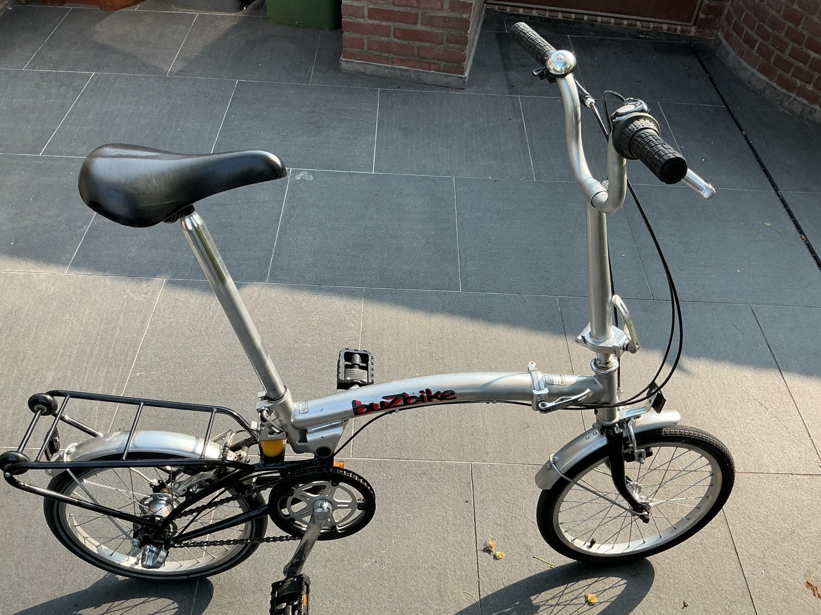 Buzbike, Fietsen en Brommers, Velgrem, 16 tot 18 inch, Versnellingen, Zo goed als nieuw