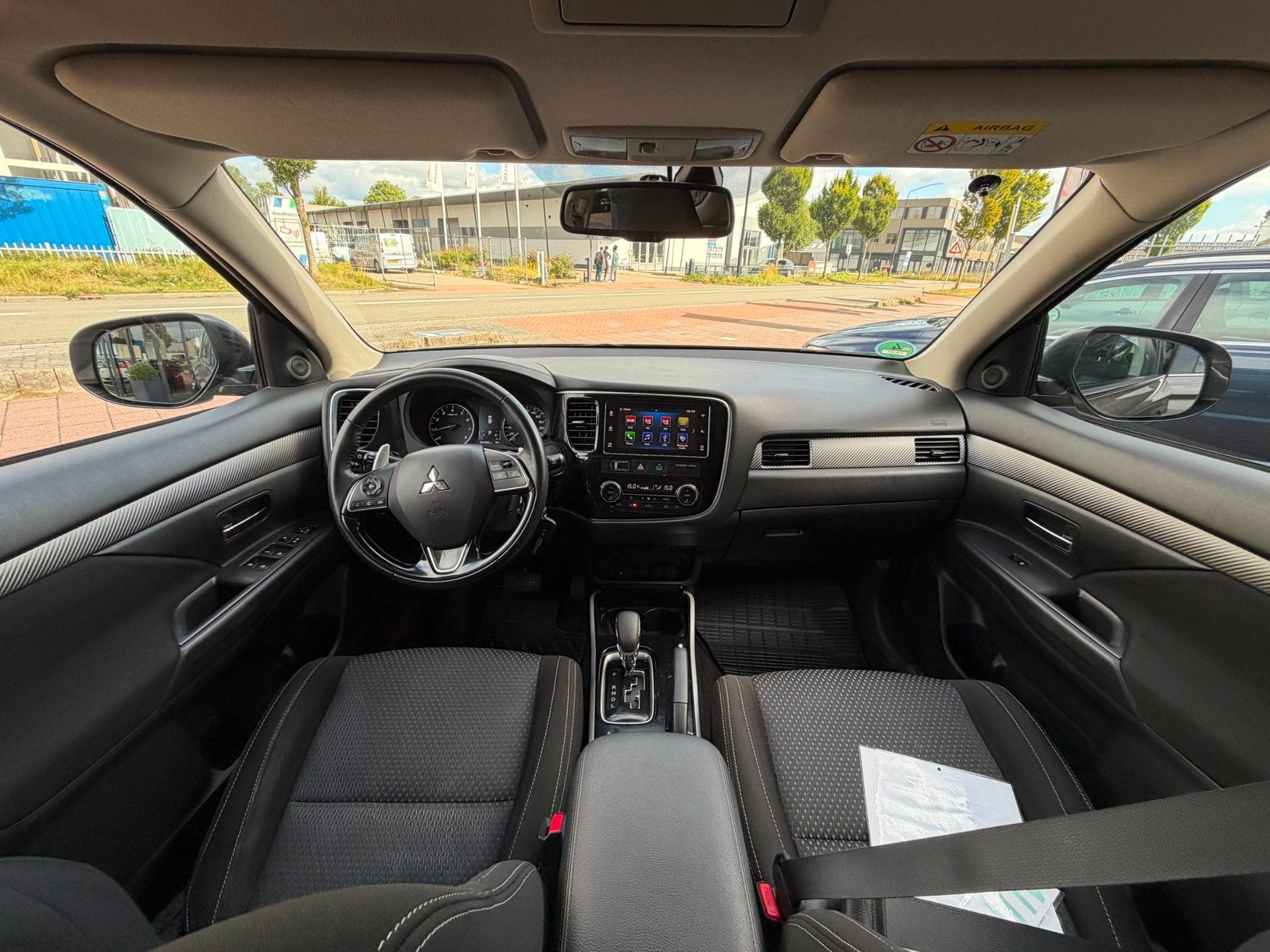 Mitsubishi Outlander 2.0 Connect Pro AUT|Cruise|CAM|Carplay, Auto's, Stof, Euro 6, 4 cilinders, Grijs