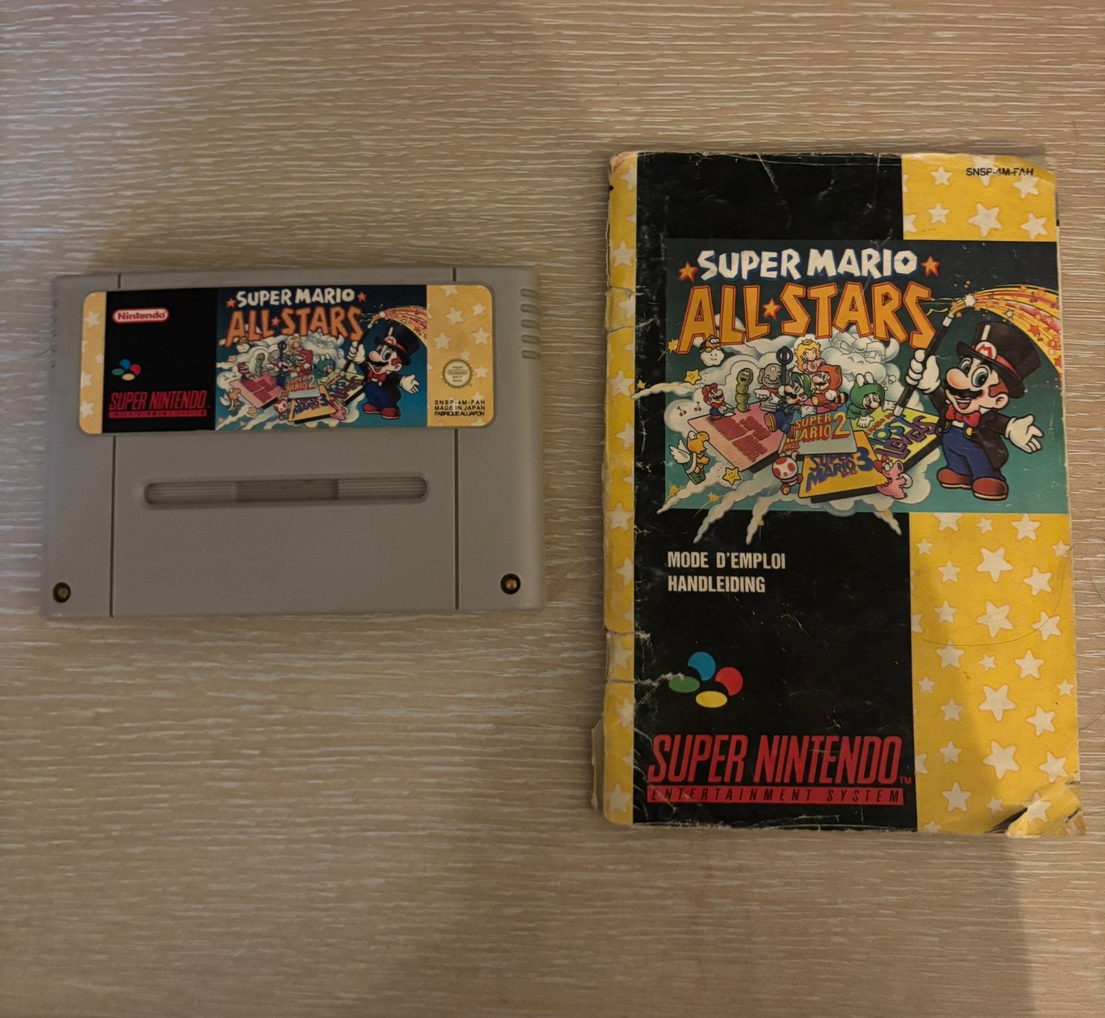Super Mario All stars SNES + manual, Spelcomputers en Games, Games | Nintendo Super NES, Avontuur en Actie, Gebruikt, Eén computer