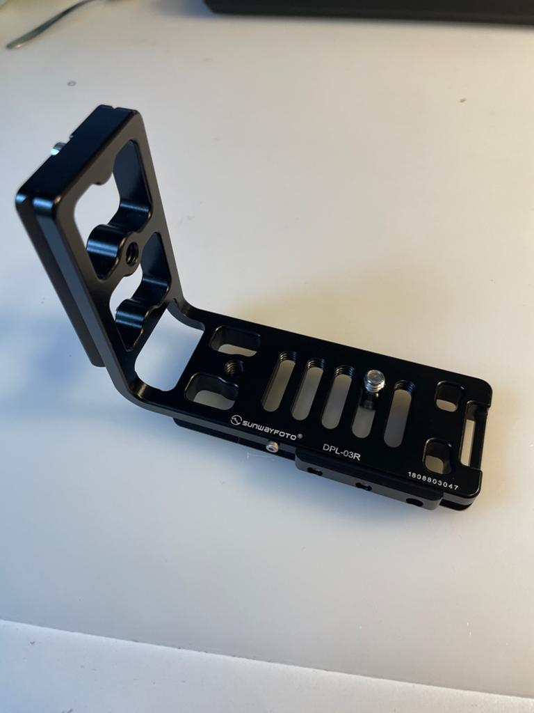 Sunwayfoto DPL-03R L-Bracket voor camera, Audio, Tv en Foto, Fotografie | Statieven en Balhoofden, Verzenden, Zo goed als nieuw