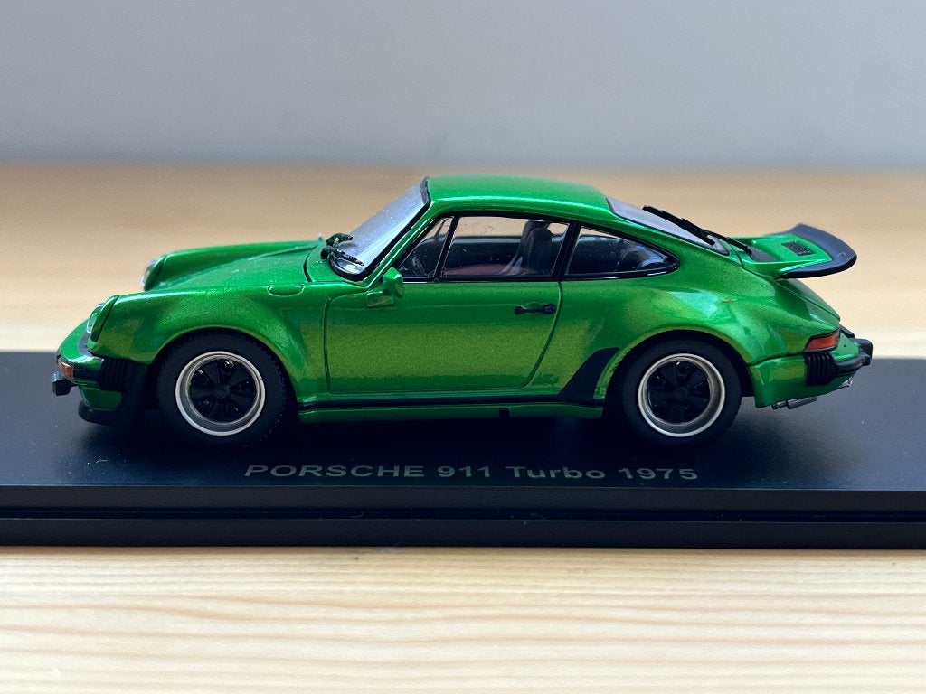 Kyosho Porsche 911 Turbo (930) 1:43, Hobby en Vrije tijd, Modelauto's | 1:43, Verzenden, Zo goed als nieuw, Auto, Kyosho