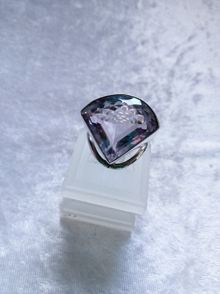 Mooie Hoge Zilveren Ring met lichte Amethist - driehoek, Sieraden, Tassen en Uiterlijk, Antieke sieraden, Verzenden, Zilver, Ring