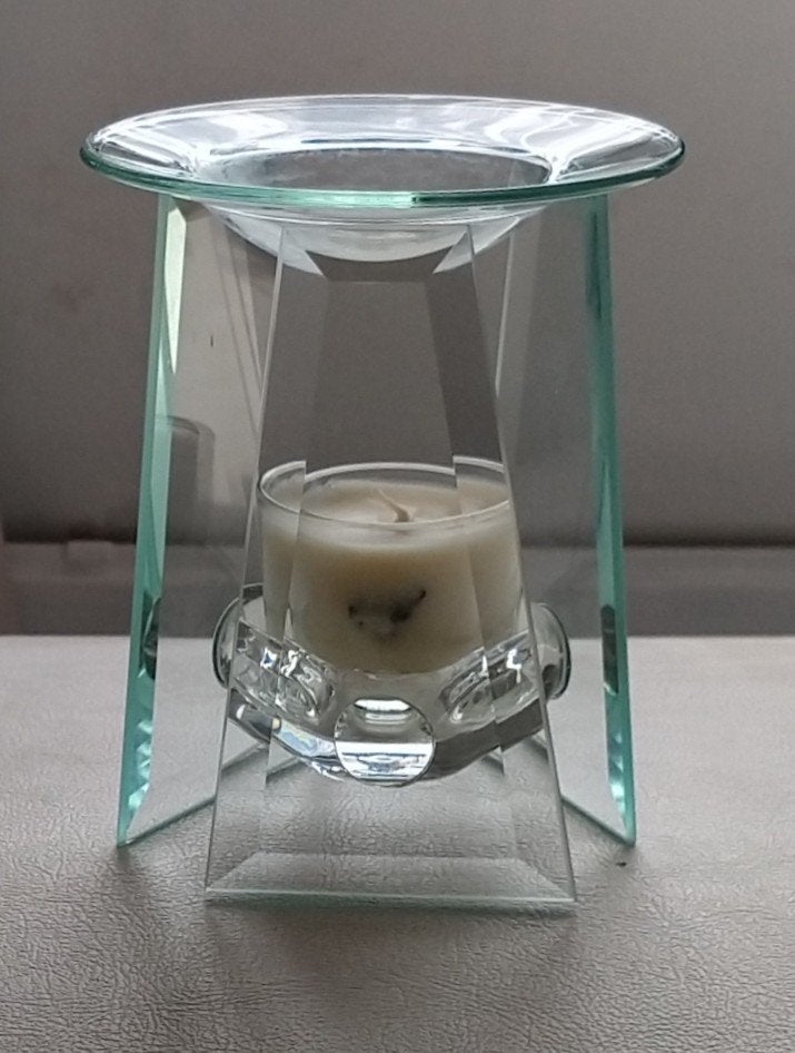 afgeschuinde glazen kandelaar , geurbrander, volgnr 85, Gebruikt, Waxinelichthouder, Ophalen of Verzenden, Glas