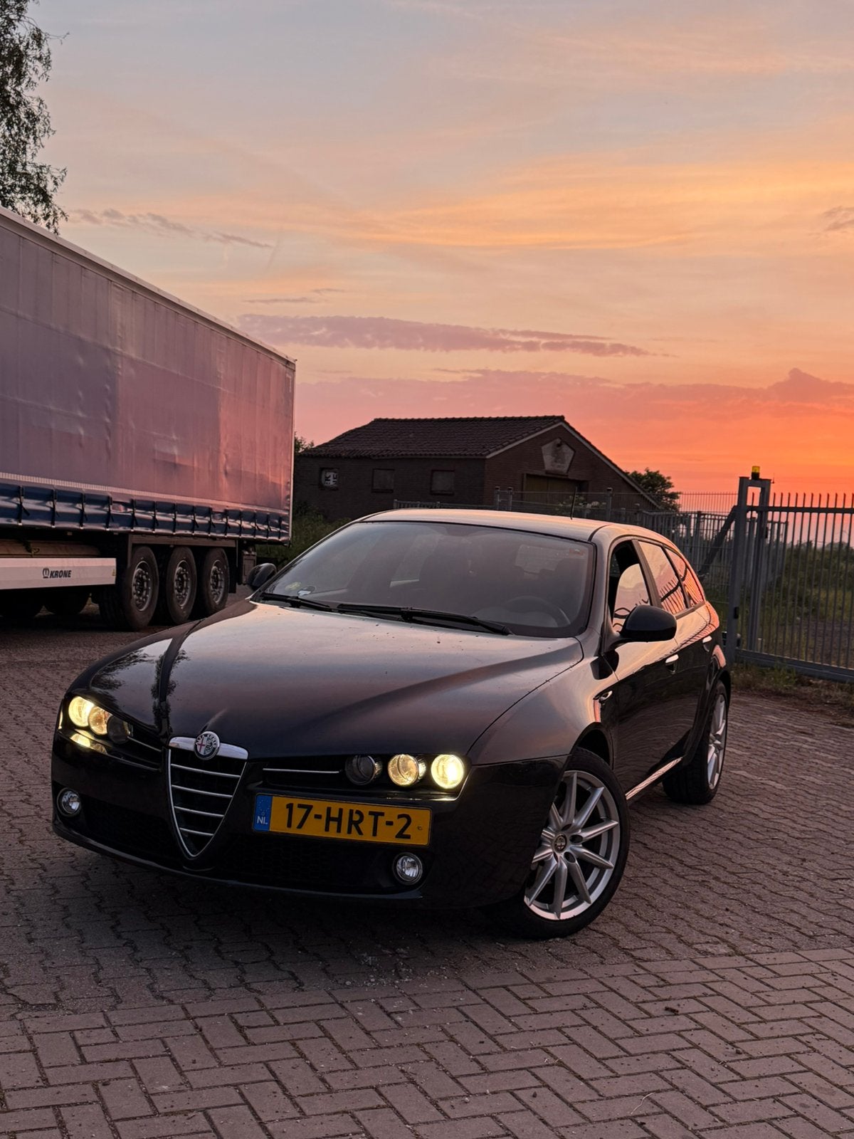 Alfa Romeo 159 1.8 MPI 103KW SW 2009 Zwart Nieuwe APK, Auto's, Alfa Romeo, 4 cilinders, 1796 cc, Zwart, Origineel Nederlands