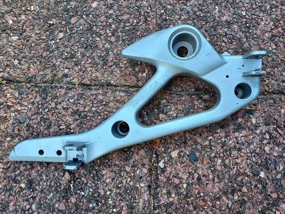 Honda XL1000V Varadero Alu schetsplaat Rechts voor voetsteps, Motoren, Verzenden