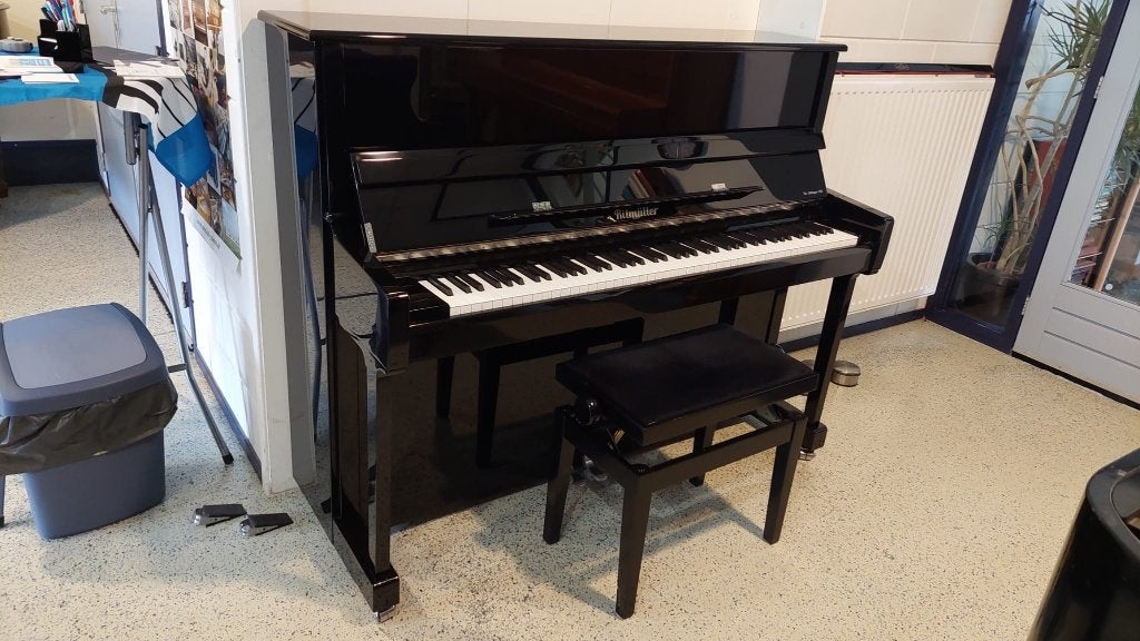 Ritmüller 122RS piano - zwart hoogglans met chroom - NIEUW, Muziek en Instrumenten, Piano's, Verzenden, Zwart, Nieuw, Piano