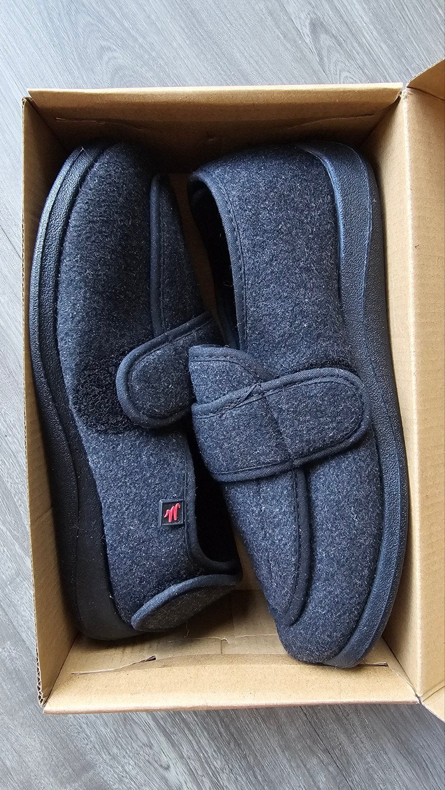Pantoffels met klittenband, Ophalen of Verzenden, Nieuw, Overige kleuren, Pantoffels of Sloffen