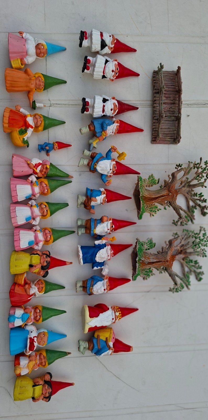figuren David de kabouters circa 8cm hoog  blok bomen, brug, Ophalen, Gebruikt, Hardplasticfiguren