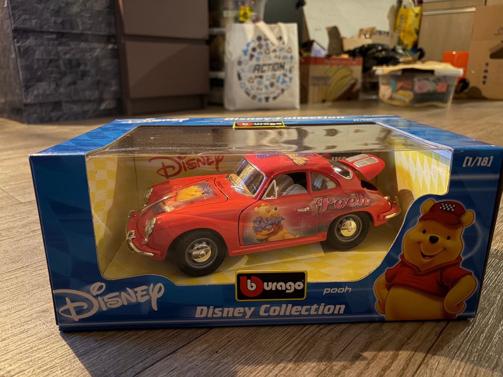 Burago Disney Collection Porsche 356 B Coupé Winnie de Poeh, Ophalen of Verzenden, Nieuw, Auto, Bburago