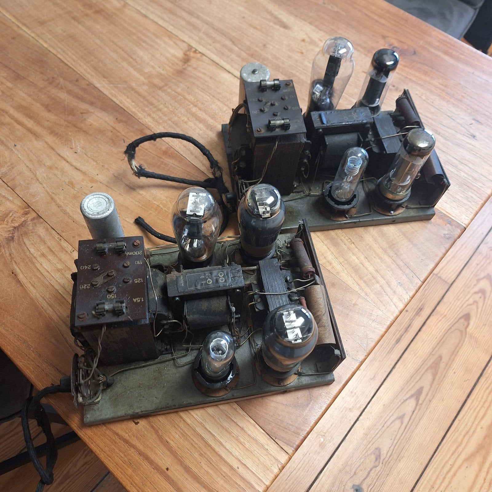 2 Philips buizenversterkers 30's, 40's type 272905 origineel, Ophalen of Verzenden, Versterker
