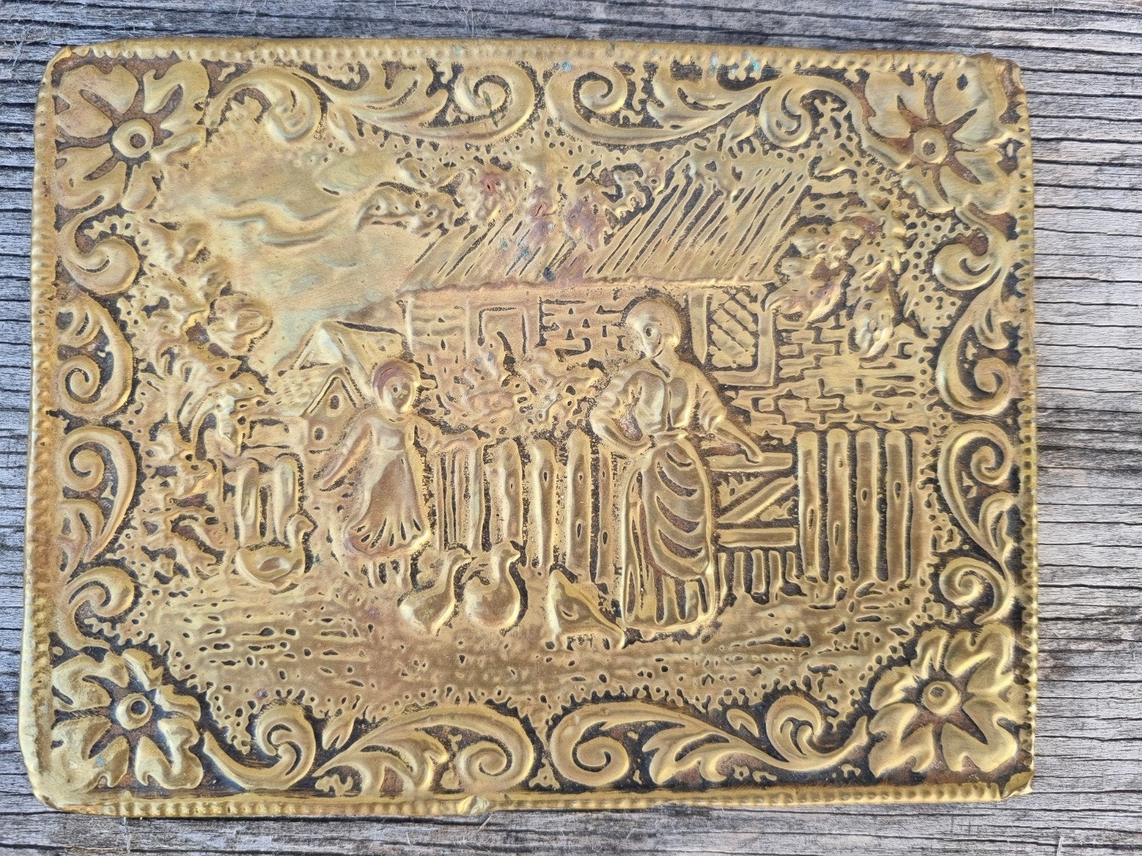 Messing wandplaat met afbeelding ganzenhoedster met ganzen, Ophalen of Verzenden, Koper