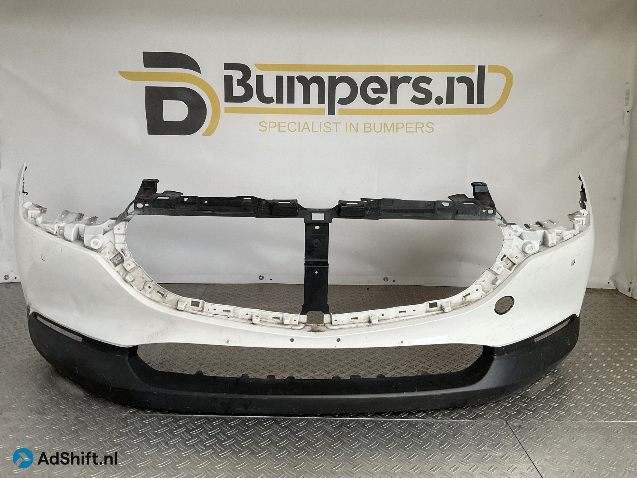 Bumper Mazda CX30 CX-30 pdc DFR5-50031 Voorbumper B9-16244z, Bumper