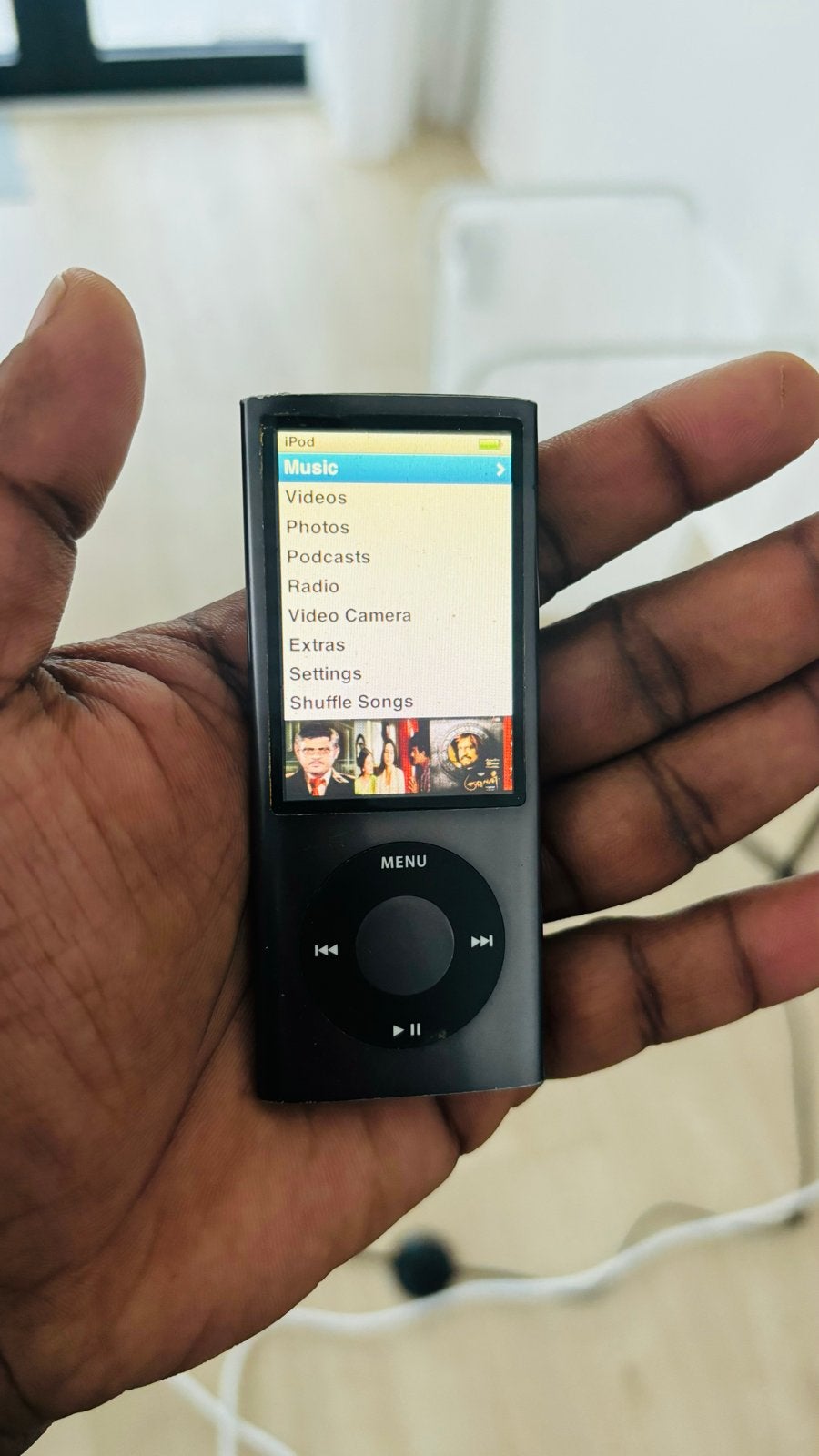 Apple iPod Nano 4e generatie - Zwart -, Ophalen, Met radio, Zwart, Zo goed als nieuw