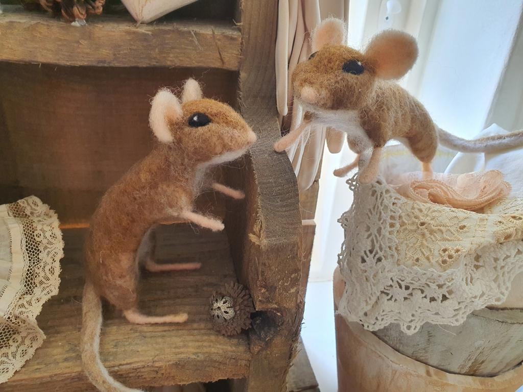 Schattige genaaldvilte muisjes in het bruin handgemaakt!, Ophalen of Verzenden