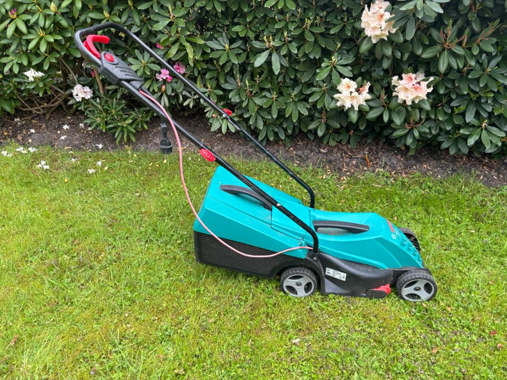 Elektrische grasmaaier als nieuw  nu voor 45 euro overbodig, Tuin en Terras, Grasmaaiers, Ophalen of Verzenden, Zo goed als nieuw
