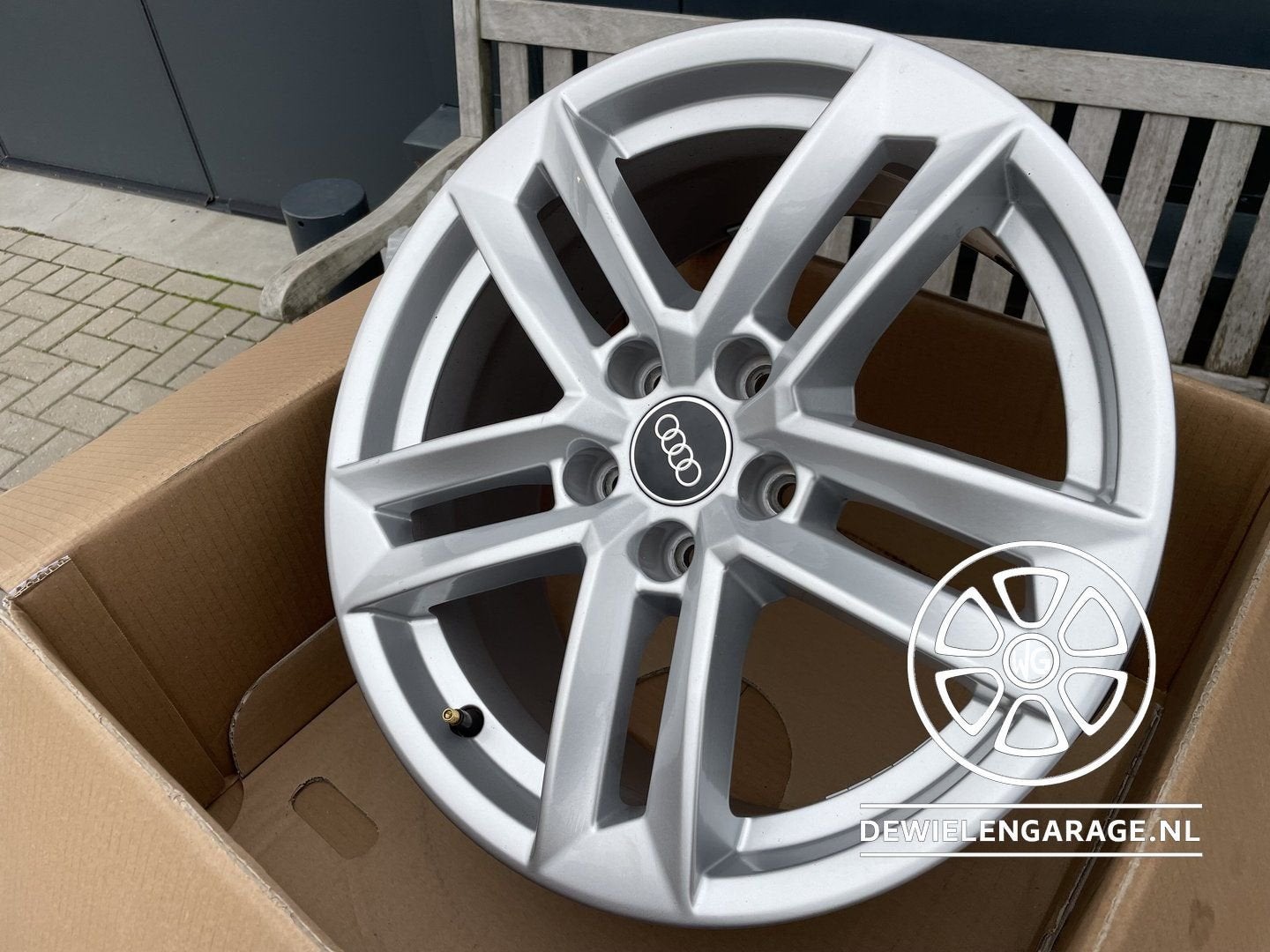 17 inch Audi A4 B9 en B10 Velgen Origineel 5x112 ook B8, Gebruikt, Velg(en), -, -