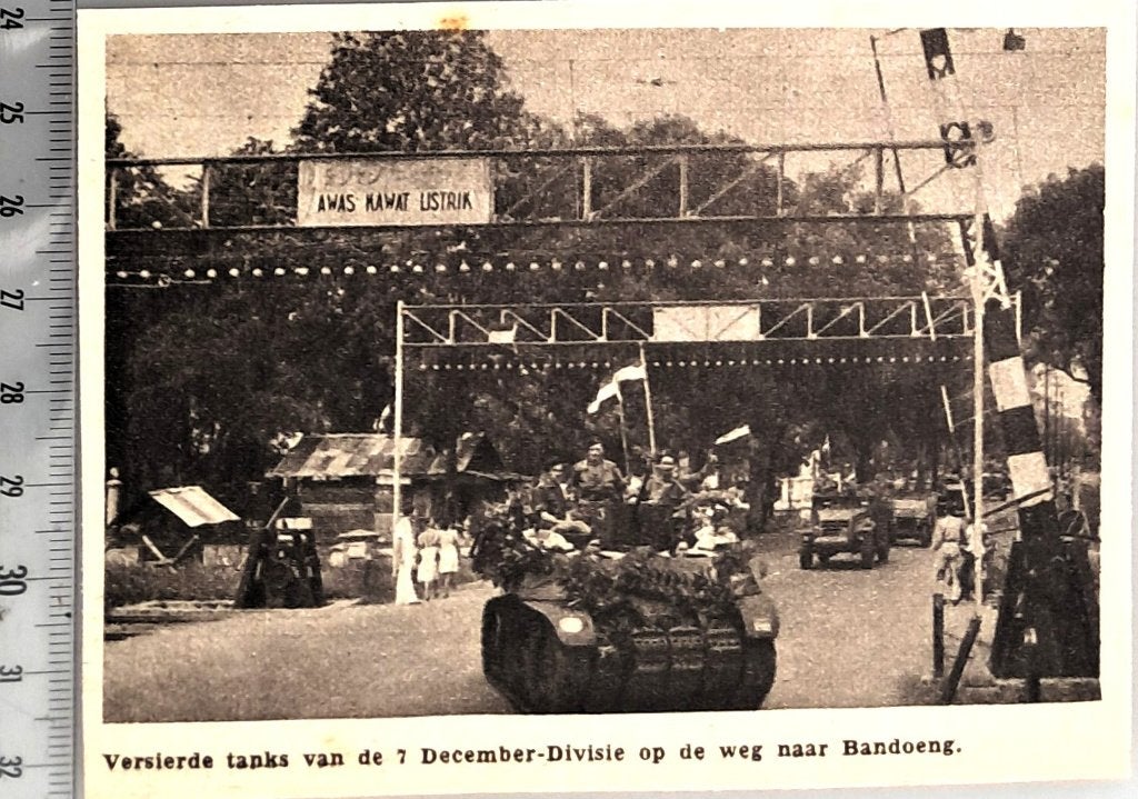 Leger Indië 1947;versierde tanks 7-Dec-Divisie naar Bandoeng, Verzenden, 1940 tot 1960, Gebruikt, Overige onderwerpen