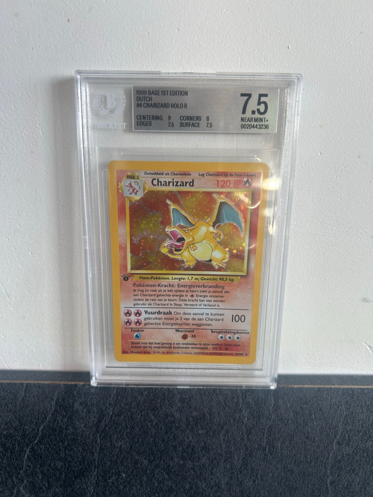 Charizard Dutch 1st Edition Base Set Holo BGS 7.5, Ophalen, Zo goed als nieuw, Losse kaart, Foil