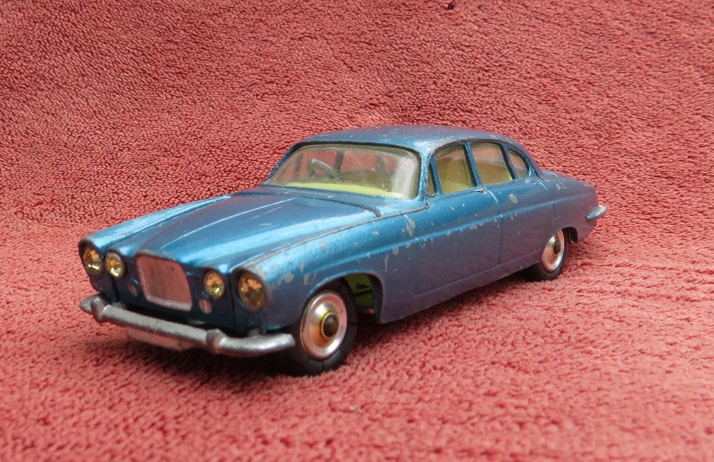 Corgi 238. Jaguar Mark X saloon, Hobby en Vrije tijd, Modelauto's | 1:43, Ophalen of Verzenden, Zo goed als nieuw, Auto, Corgi