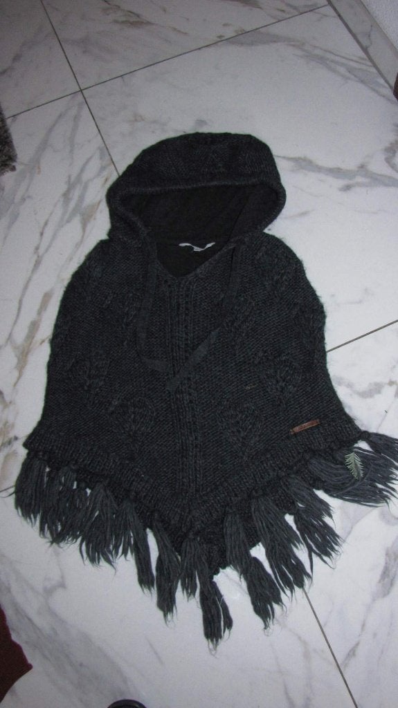 164 MOSCOW poncho hartjes, Ophalen of Verzenden, Zo goed als nieuw, Meisje, Trui of Vest