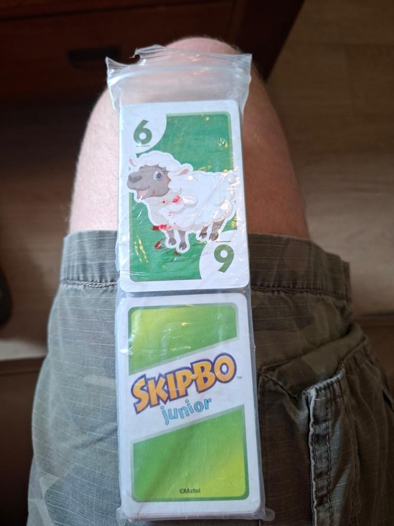 Skip-Bo Junior - Het leuke kaartspel voor kinderen, Drie of vier spelers, Ophalen of Verzenden, Nieuw, Mattel