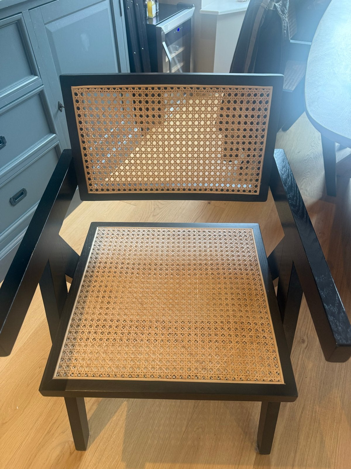 6 prachtige rotan stoelen met armleuningen, Ophalen, Zwart, Zo goed als nieuw, Vijf, Zes of meer stoelen