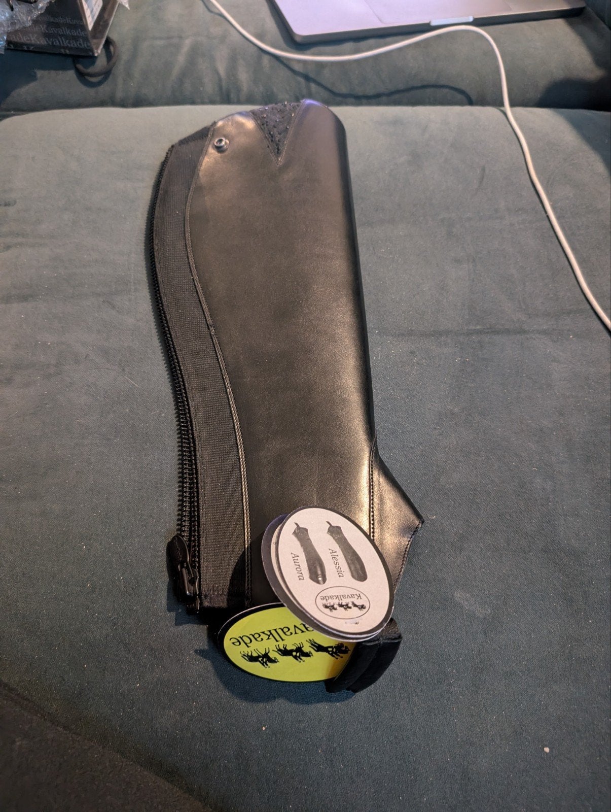 Nieuwe leren chaps Kavalkade kuit 36cm, lengte 39cm (sww), Ritssluiting, Nieuw, Zwart, Dames