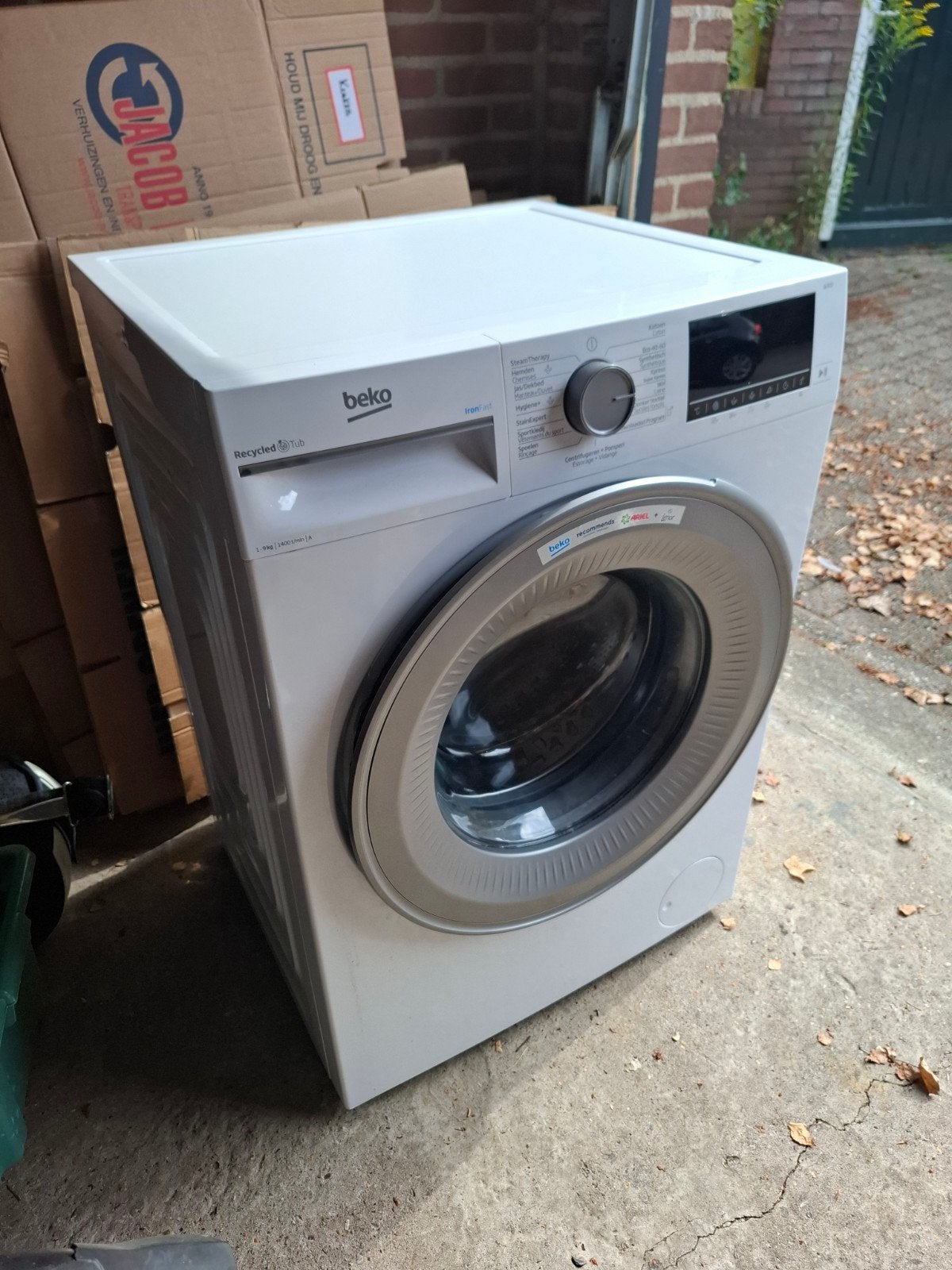 Beko B300 Wasmachine - 8kg, 1400 toeren, WiFi, 4 jaar oud, Ophalen, 1200 tot 1600 toeren, Gebruikt, 8 tot 10 kg