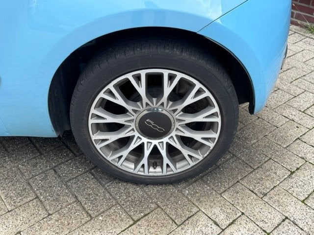 Fiat 500 1.2 Cult *leer *climate *dig. display *p-sensor *16, Gebruikt, 1242 cc, 4 cilinders, 840 kg