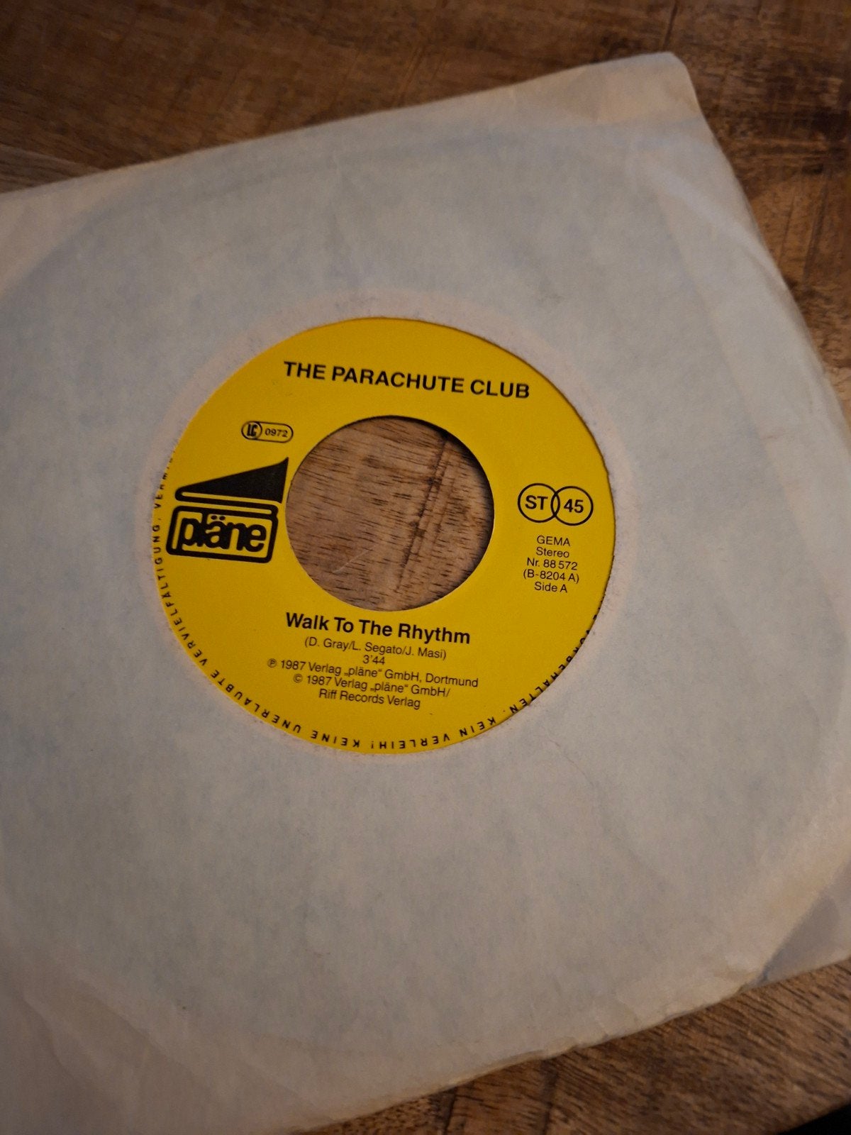 The parachute club / walk to the rhythm, Ophalen of Verzenden, Zo goed als nieuw, Pop