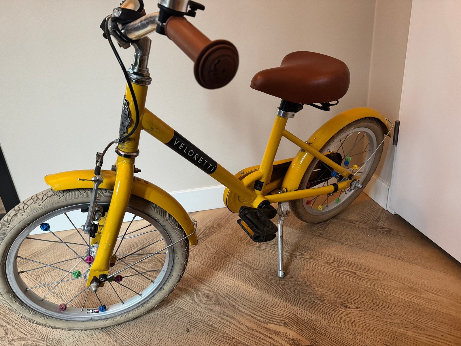 Veloretti kinderfiets 16”, Ophalen of Verzenden, Gebruikt, 16 tot 20 inch, Zijwieltjes