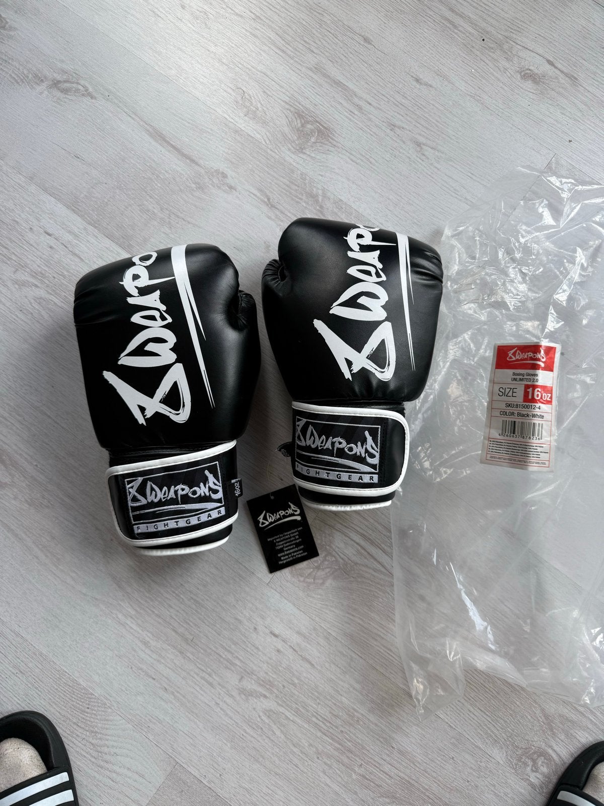 Nieuwe 8 WEAPONS bokshandschoenen - 16 oz, Ophalen of Verzenden, Nieuw, Bokshandschoenen