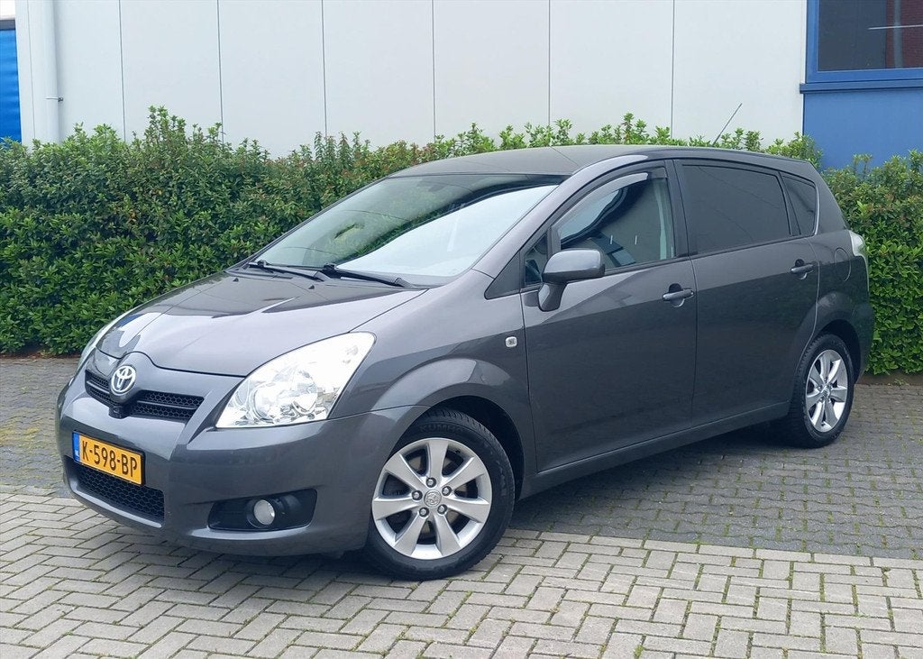 TOYOTA Corolla Verso 1.8 VVT-I 7Persoons Sol Airco/Trekhaak, Auto's, Toyota, Gebruikt, Zwart, 4 cilinders, 129 pk