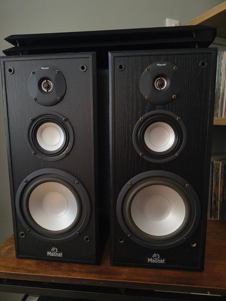 Magnat - 144 404 - 3 weg speakers