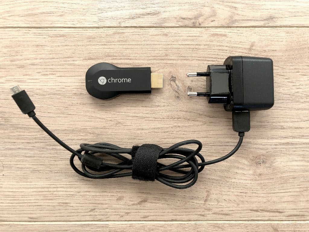 Chromecast - Stream eenvoudig naar je TV, Ophalen of Verzenden, Zo goed als nieuw, HDMI, Zonder harde schijf