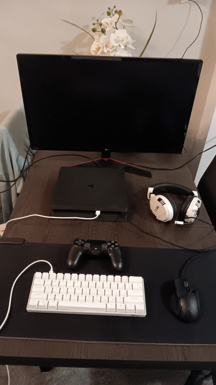 PS4,LGMONI,CONTR,T-BORD,MUIS+MAT en HEADSET., Computers en Software, Ophalen of Verzenden, Gebruikt
