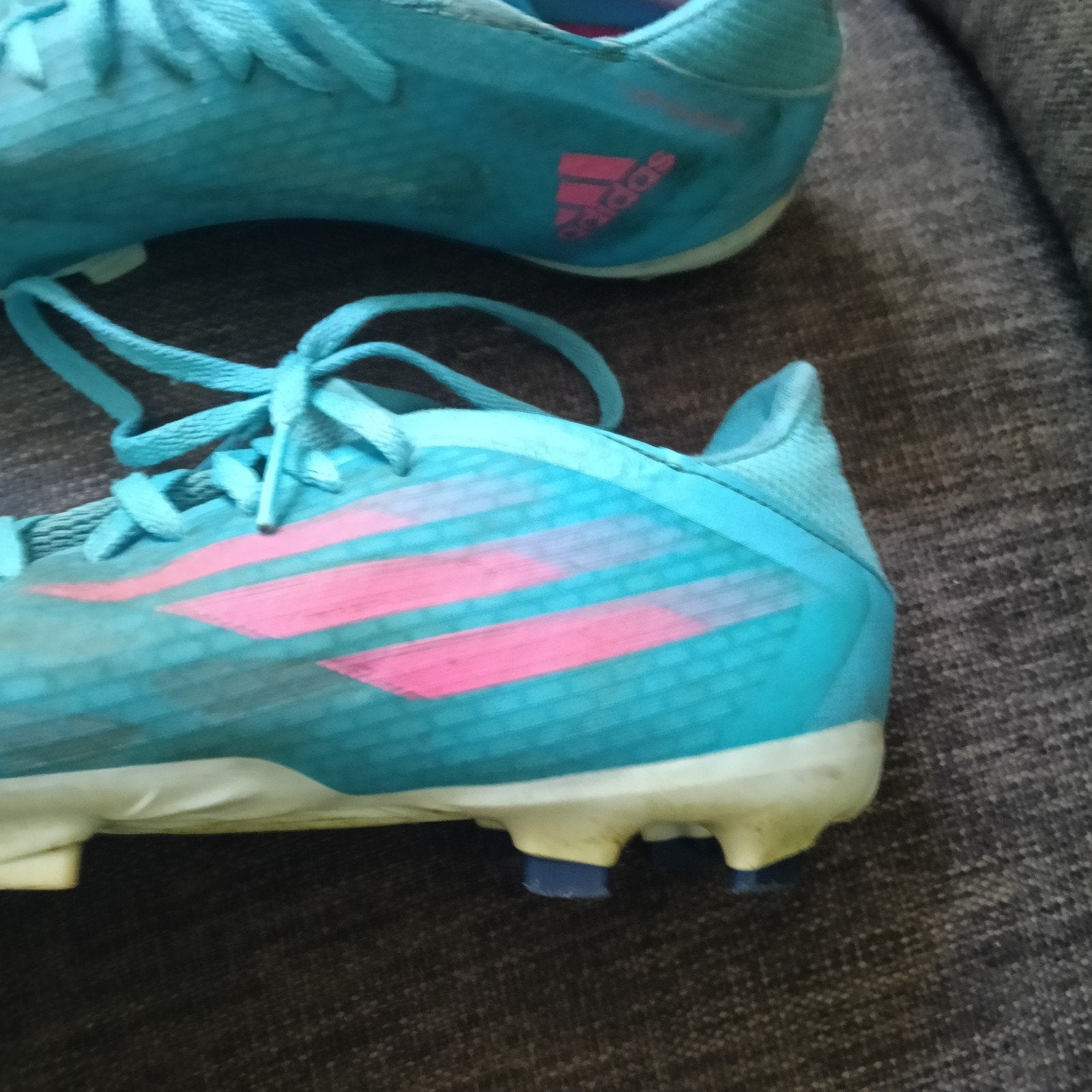Adidas X Speedflow voetbalschoenen - Blauw/Roze, Sport en Fitness, Gebruikt, Schoenen, Maat M, Ophalen of Verzenden