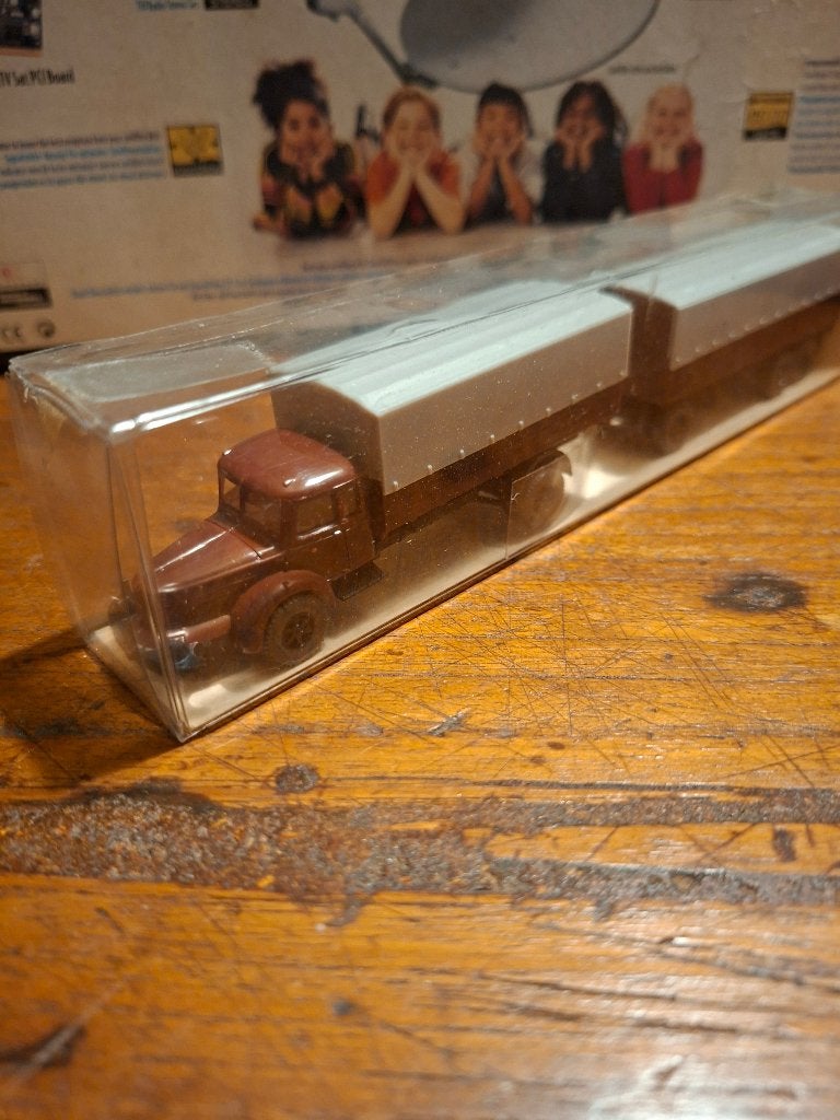 Wiking Krupp Titan  bruin, Ophalen of Verzenden, Bus of Vrachtwagen, Wiking