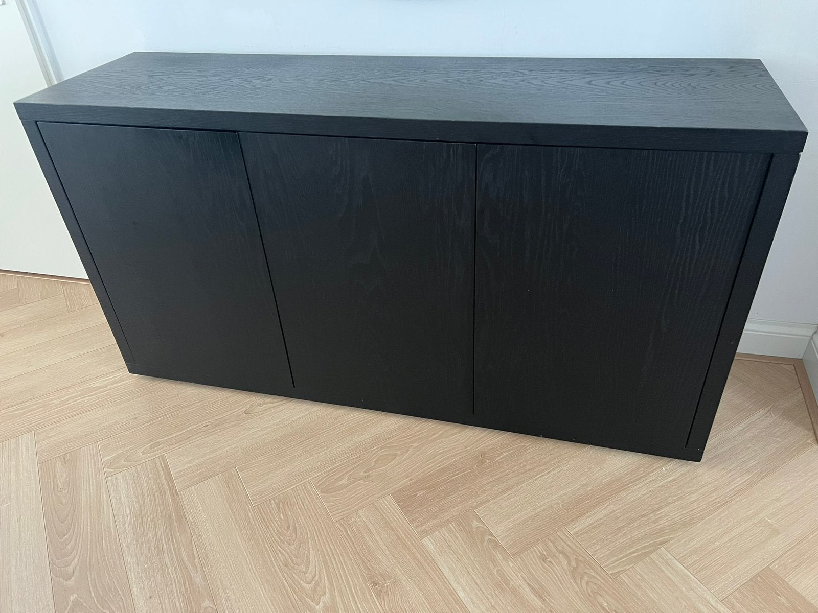 Goossens dressoir Barcelona zwart 3 deurs, Ophalen, Eikenhout, Zo goed als nieuw, Met deur(en)