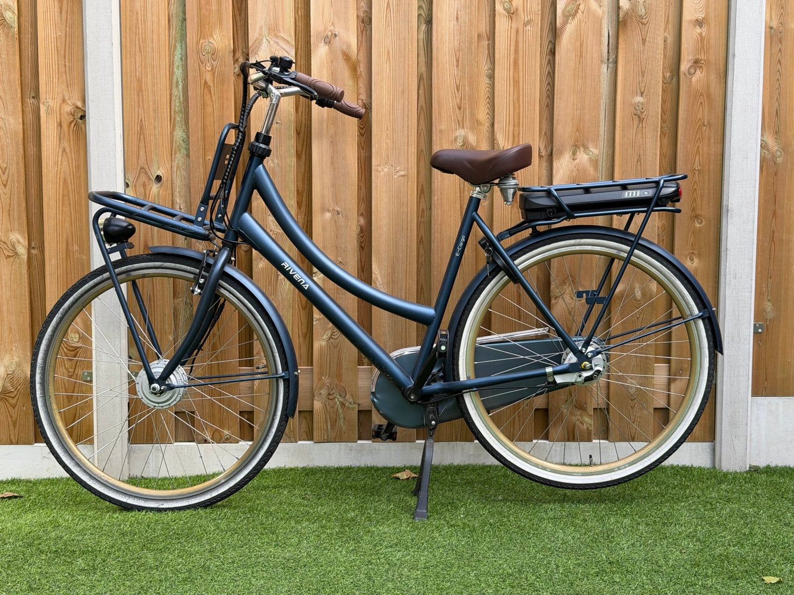 Rivena E-Cargo elektrische fiets, Zo goed als nieuw, 51 tot 55 cm, 50 km per accu of meer, Ophalen